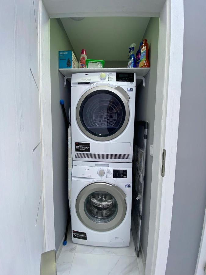 וארנה Apart72 - Modern And Cosy מראה חיצוני תמונה